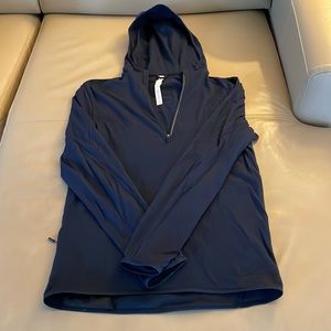 Men’s small navy lululemon hooded half-zip pullover